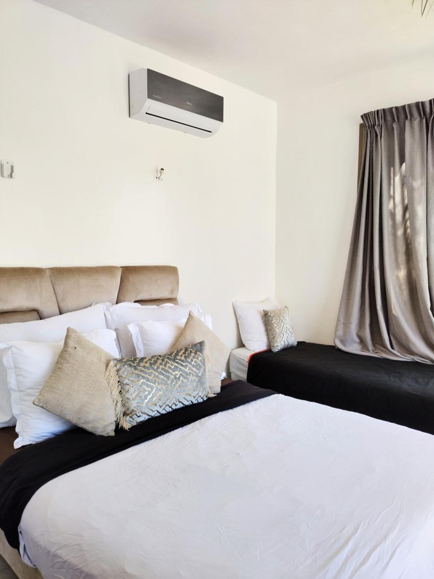אסאוירה Villa Iyad מראה חיצוני תמונה